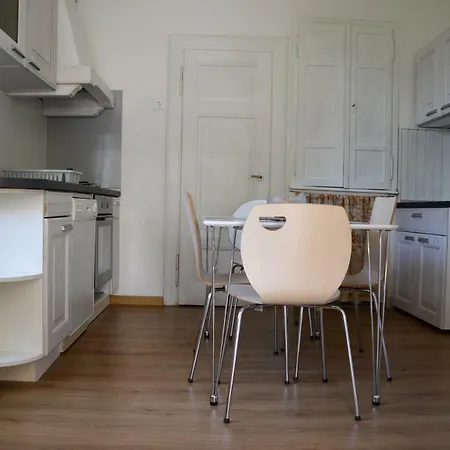 Flower Valley Apartment *